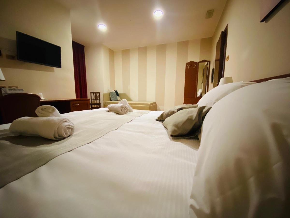 Impero Hotel Beauty & Spa - Bike Hotel Cantello Εξωτερικό φωτογραφία