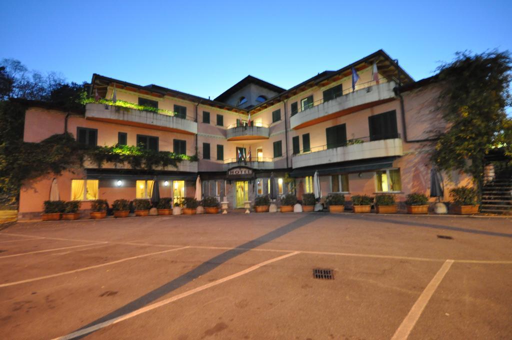 Impero Hotel Beauty & Spa - Bike Hotel Cantello Εξωτερικό φωτογραφία